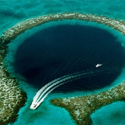 Great Blue Hole, Ambergris Caye, Belize