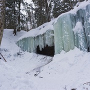 Midland Ice Cave, Canada