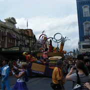 Mickey's Christmas Cavalcade