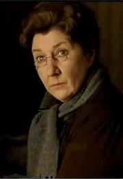 Maureen Stapleton - Reds