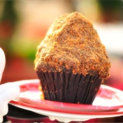 Butterfinger Cupcake