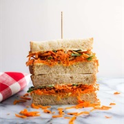 Spicy Carrot and Hummus Sandwich