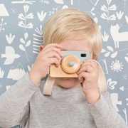 Selfmade Wooden Toy-Camera