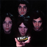 Turf - Una Pila De Vida