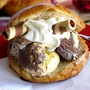 Brioche Con Gelato (Sicily)