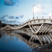 Leonel Viera Bridge