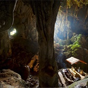 Tham Phu Kham Cave & Lagoon, Laos