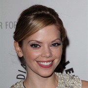 Dreama Walker
