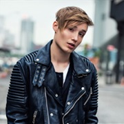 Isac Elliot