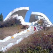 Spomen Kosturnica Veles