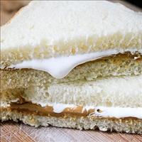 Fluffernutter Sandwiches