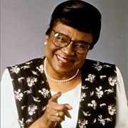 Estelle Winslow, Family Matters