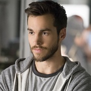 Mon El