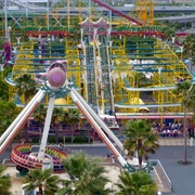 Wild Mouse (Right) (Nagashima Spa Land, Japan)
