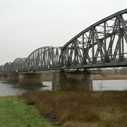 Elbebrücke Bei Barby