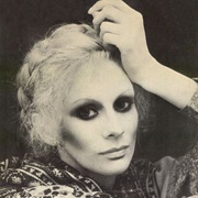 Construcción – Nacha Guevara (1981)