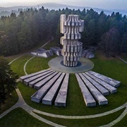 Monument to the Revolution Kozara