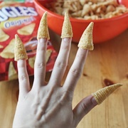 Bugle Fingernails