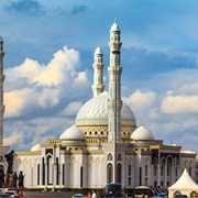 Hazrat Sultan Mosque