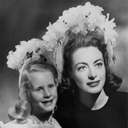 Joan Crawford (Mommie Dearest)