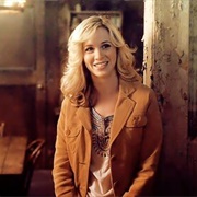 Young Mary Winchester