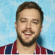Iain Stirling
