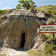 Sam Kelly Outlaw Cave, Canada