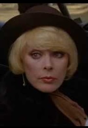 Elke Sommer - The Double McGuffin (1979)