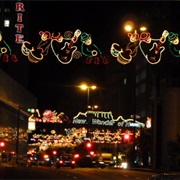 See the Christmas Lights in Adderley Street