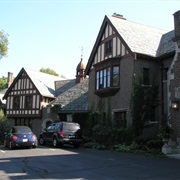 Mayslake Peabody Estate