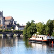 Burgundy River Cruise
