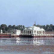 Jal Mandir, Pawapuri