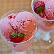 Strawberry Frozen Yogurt
