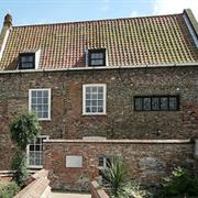 Great Yarmouth Row House & Greyfriar's Cloisters