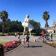 Forever Marilyn Statue