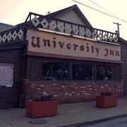 Sokolowski University Inn