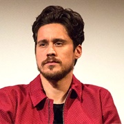 Peter Gadiot