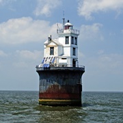 Fourteen Foot Bank Light