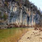 Echo Bluff State Park