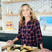 Giada Entertains