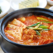 Kimchi-Jjigae / Kimchi Stew