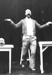 Four Heads Are Better Than One (1898)