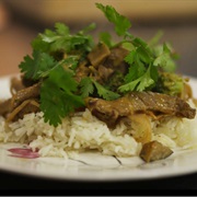Thaise Curry Met Rundvlees, Broccoli En Aubergine