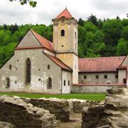 Červený Kláštor Castle