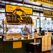 Daily Dozen Doughnut Company (Seattle)