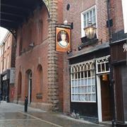 Queens Head (Samuel Smiths)