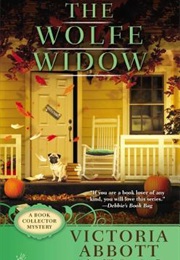 The Wolfe Widow (Victoria Abbott)