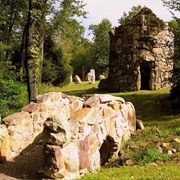 Columcille Megalith Park (Bangor)