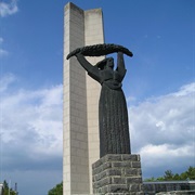 Spomenik Revoluciji Kumanovo