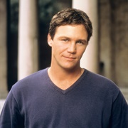 Leo Wyatt (Brian Krause)